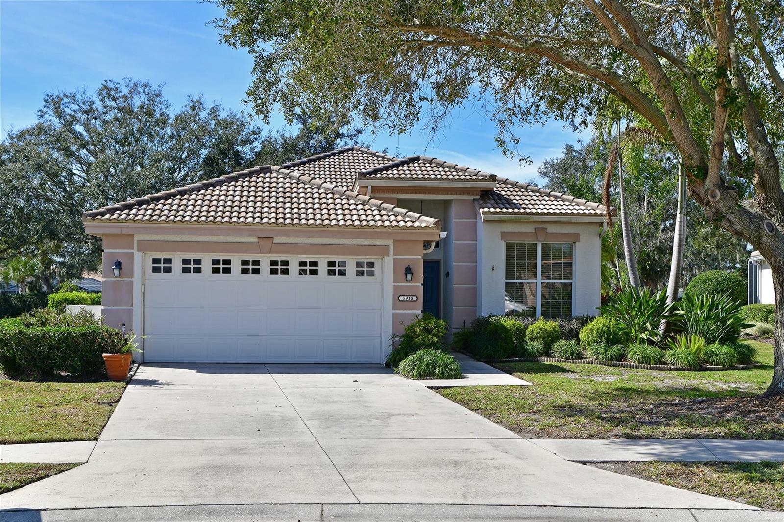 Property Photo:  5910 Saylers Creek Court  FL 34203 