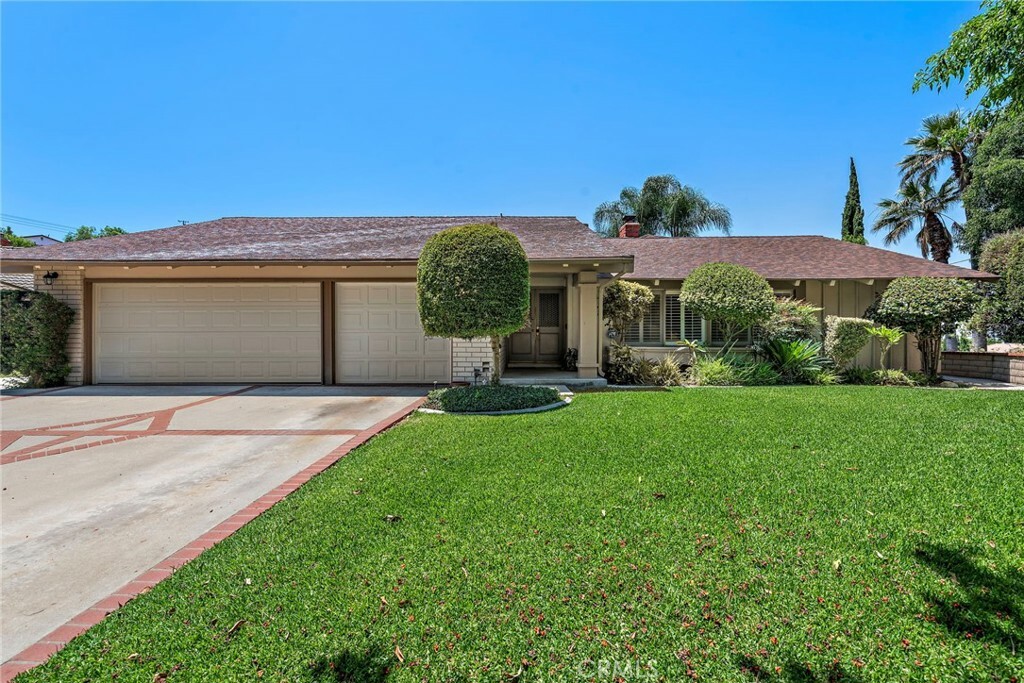 Property Photo:  2351 Sarandi Grande Drive  CA 91745 