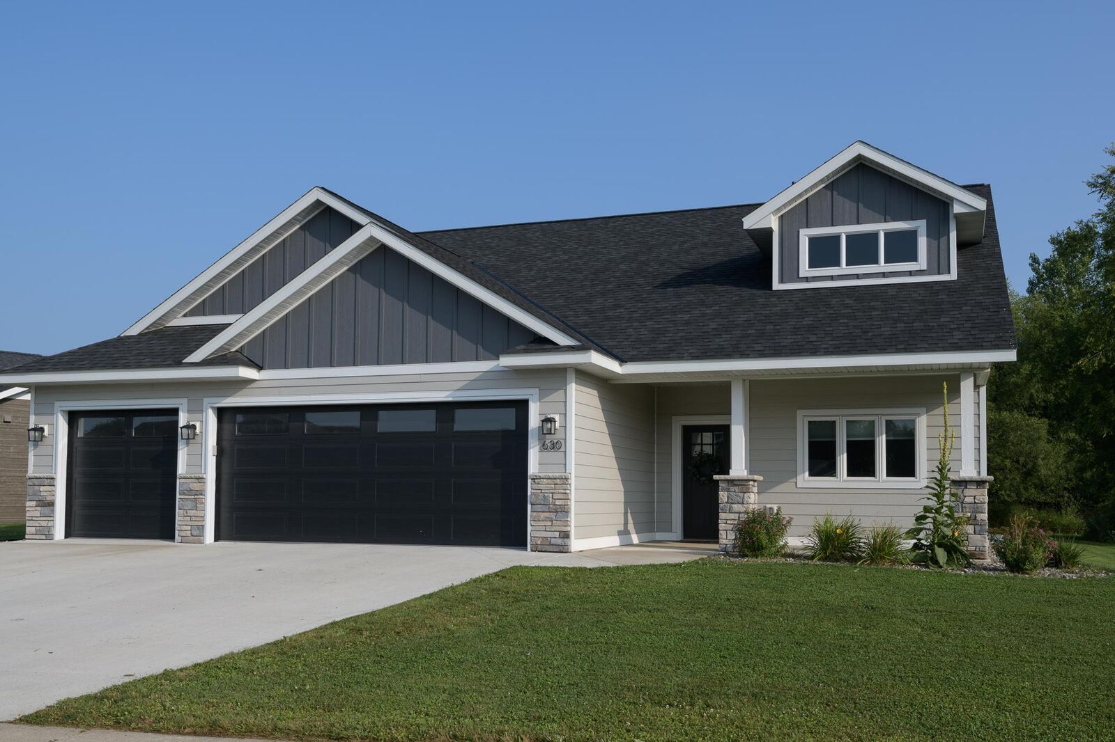 Property Photo: 630 Pebble Creek Drive MN 56303