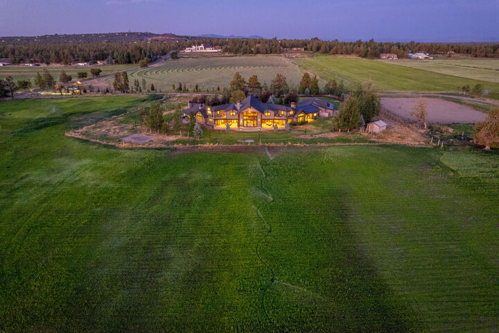 Property Photo: 20375 Sturgeon Road OR 97703