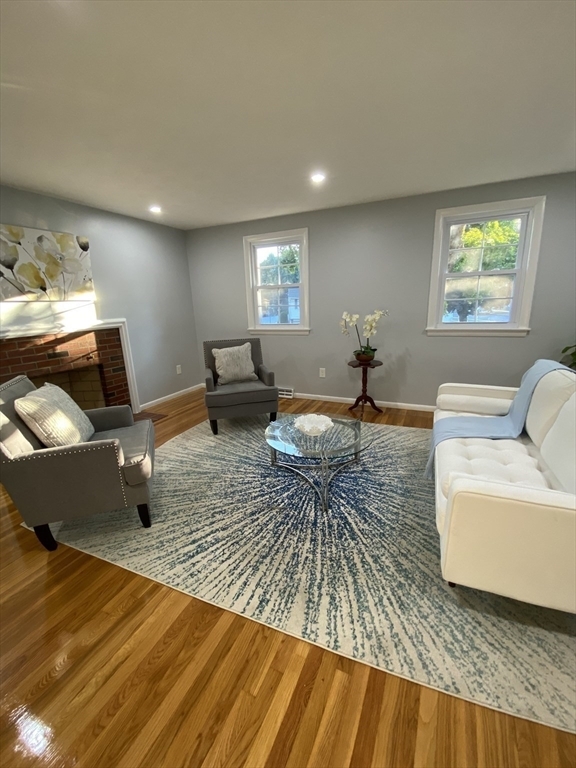 Property Photo: 29 Styles Dr MA 01960