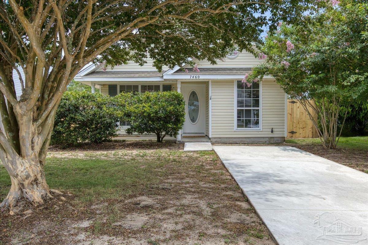 Property Photo:  7460 Harvest Village Ct  FL 32566 