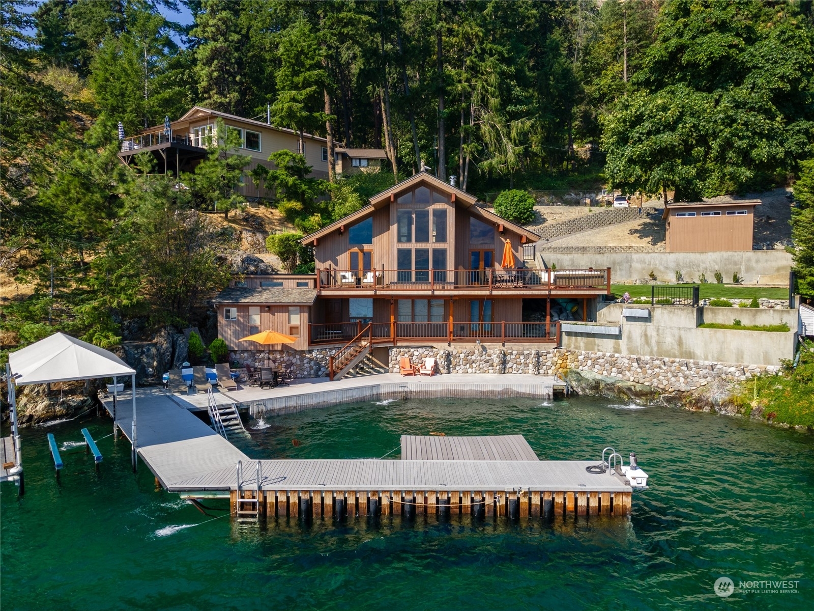 Property Photo:  16518 S Lakeshore Road  WA 98816 