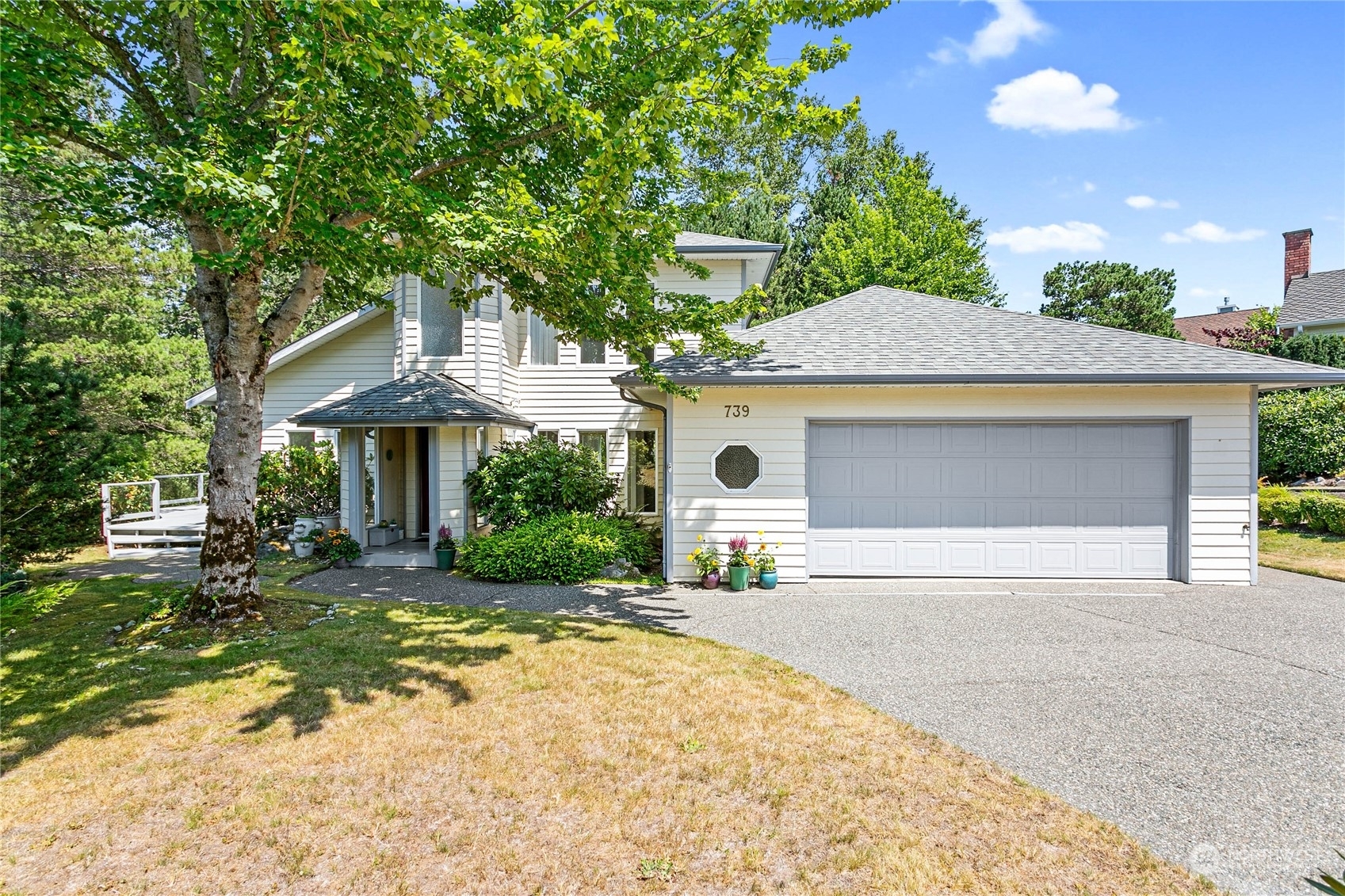 Property Photo:  739 Pacificview Court  WA 98229 