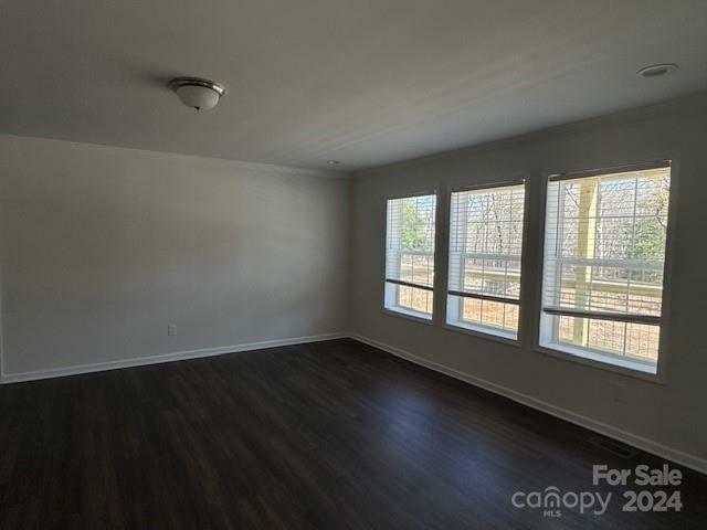 Property Photo:  516 Italy Street  NC 28690 