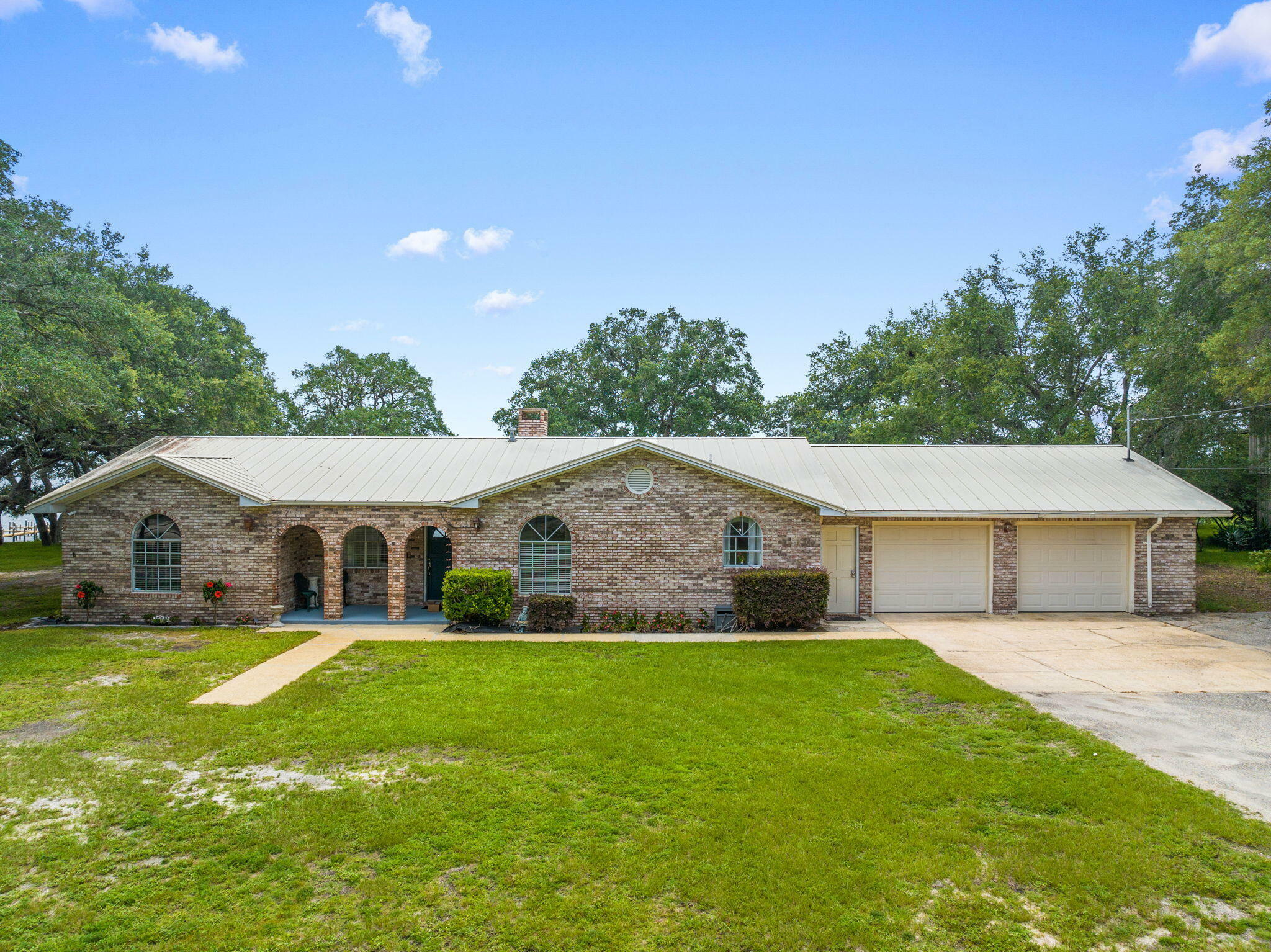 Property Photo:  9661 Navarre Parkway  FL 32566 