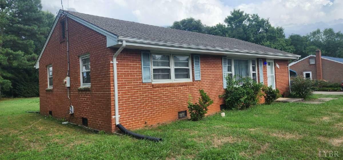 Property Photo:  1105 Roundtree Drive  VA 24523 