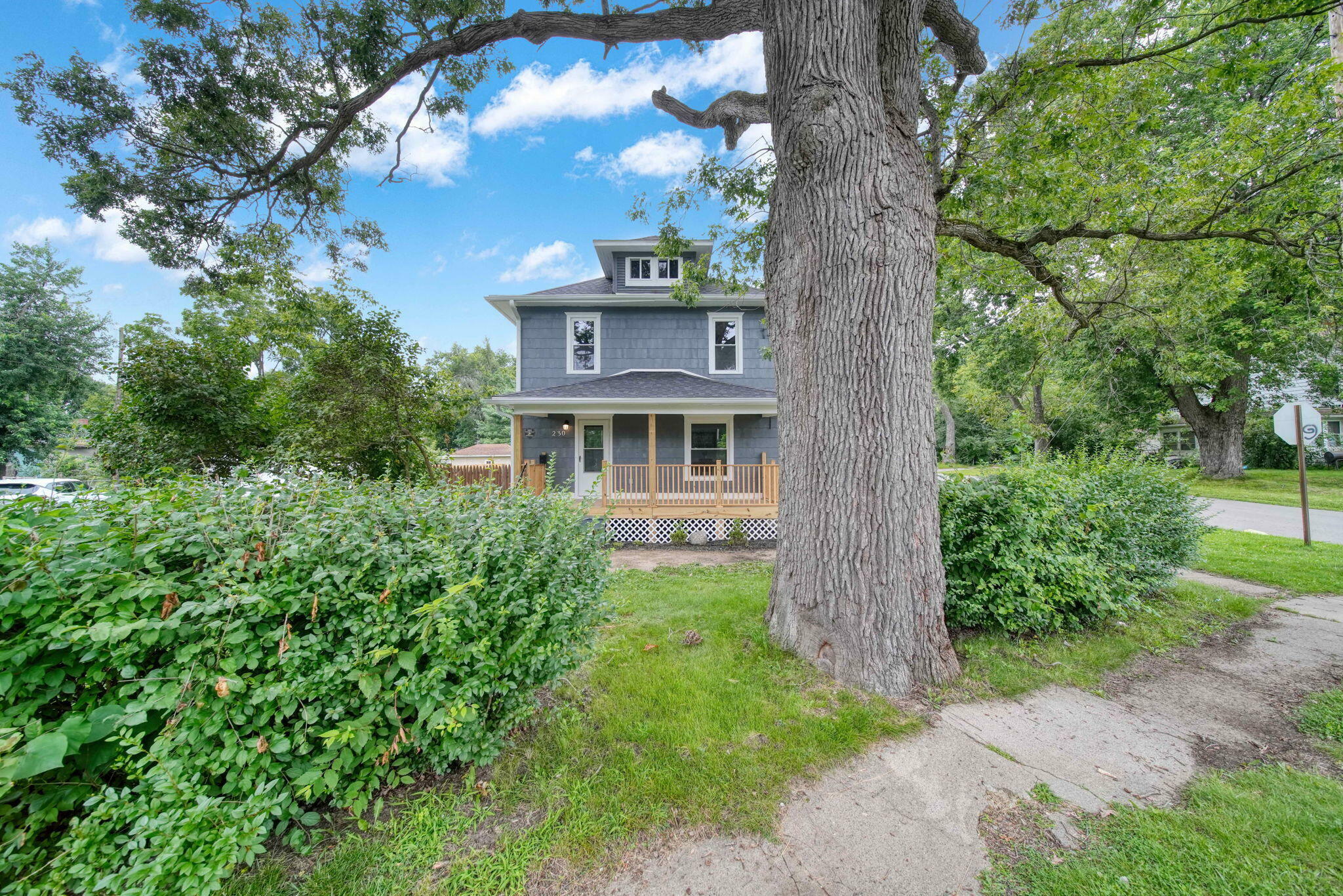 Property Photo:  2302 Francis Street  MI 49203 