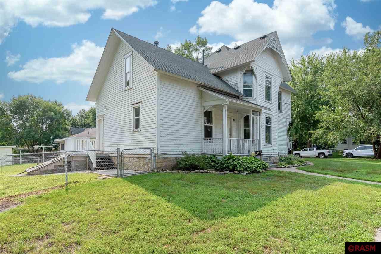 Property Photo:  601 NE 2nd Avenue  MN 56093 