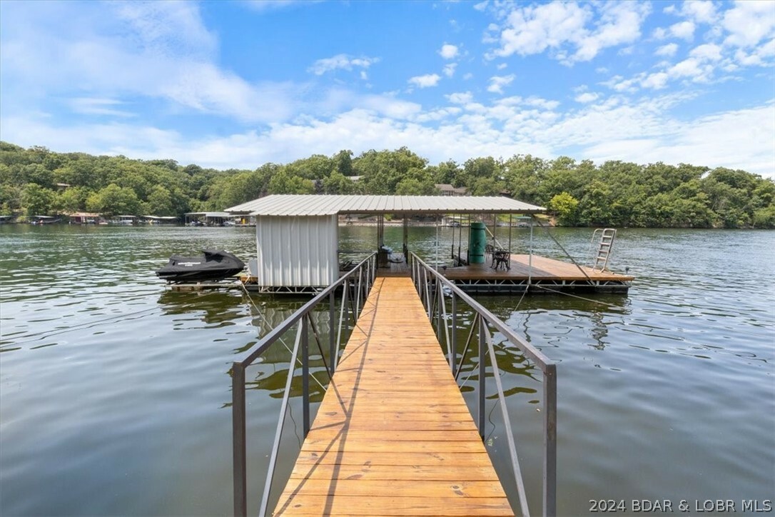 Property Photo:  121 Hawks Point Drive  MO 65020 