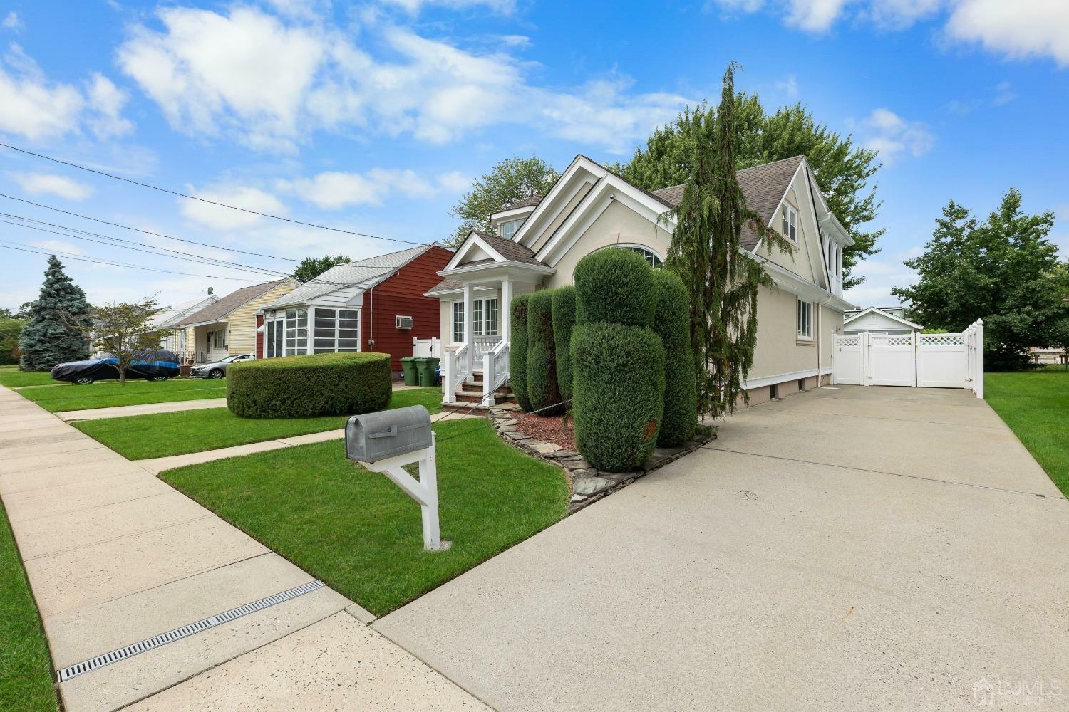 Property Photo:  27 2nd Street  NJ 08872 