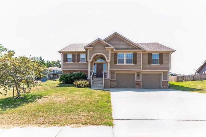 1412 Kelly Lane  Kearney MO 64060 photo