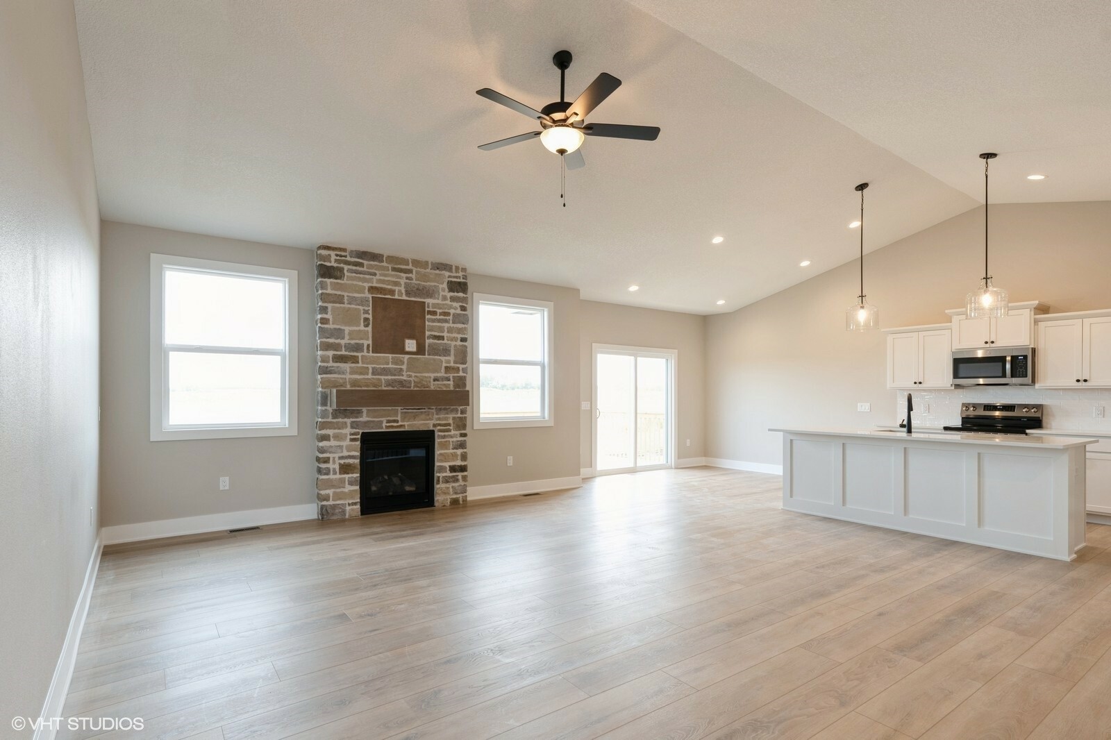 Property Photo:  275 NW Ashley Avenue  IA 50263 