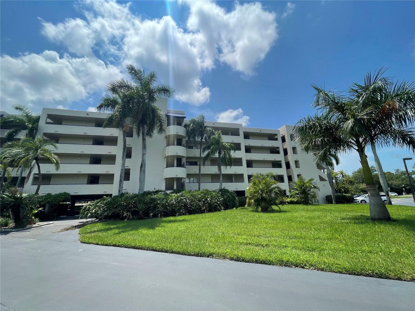 Property Photo:  825 S Osprey Avenue 302  FL 34236 