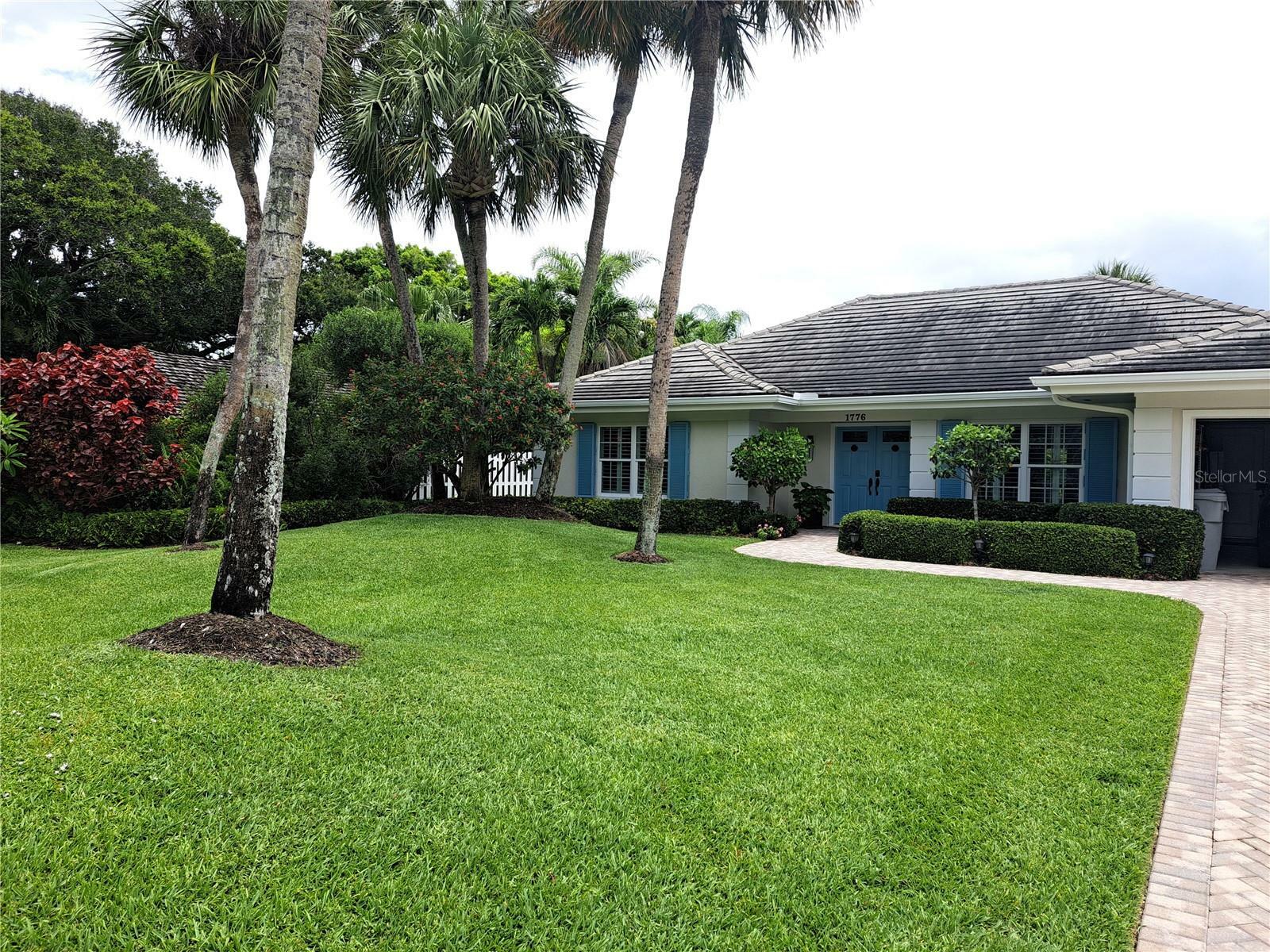 Property Photo:  1776 Seagrove Drive  FL 32963 