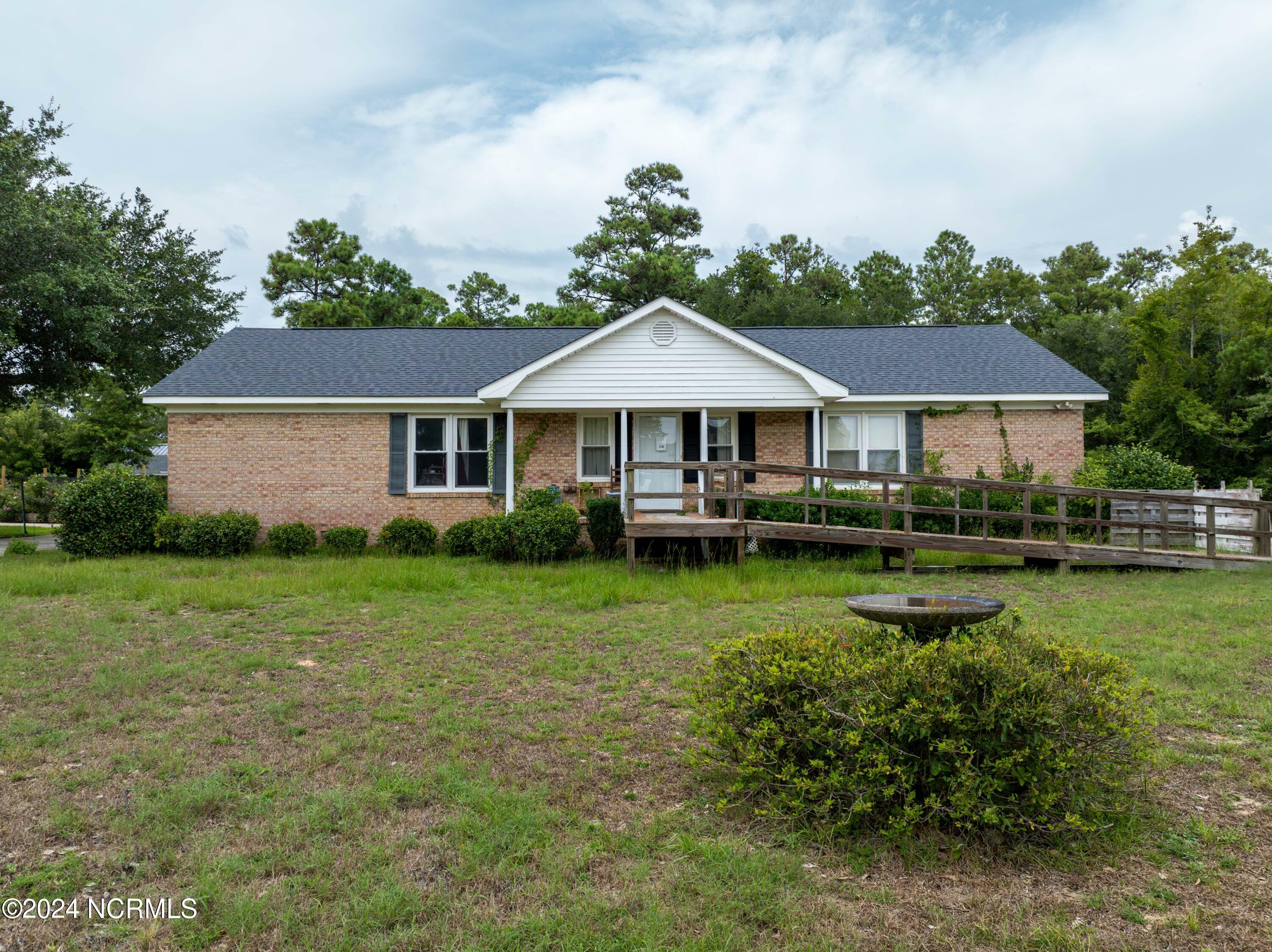 Property Photo:  109 Inlet Court  NC 28443 