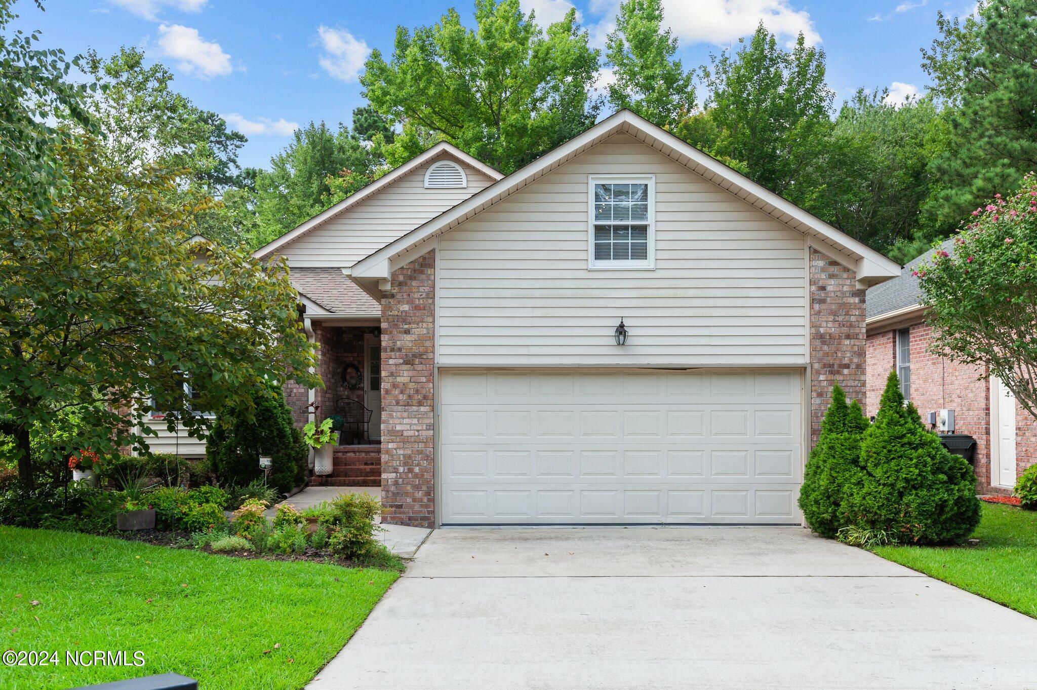 Property Photo: 114 Innisbrook Court NC 28562