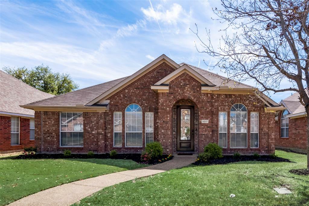 Property Photo: 5017 Geranium Court TX 75070
