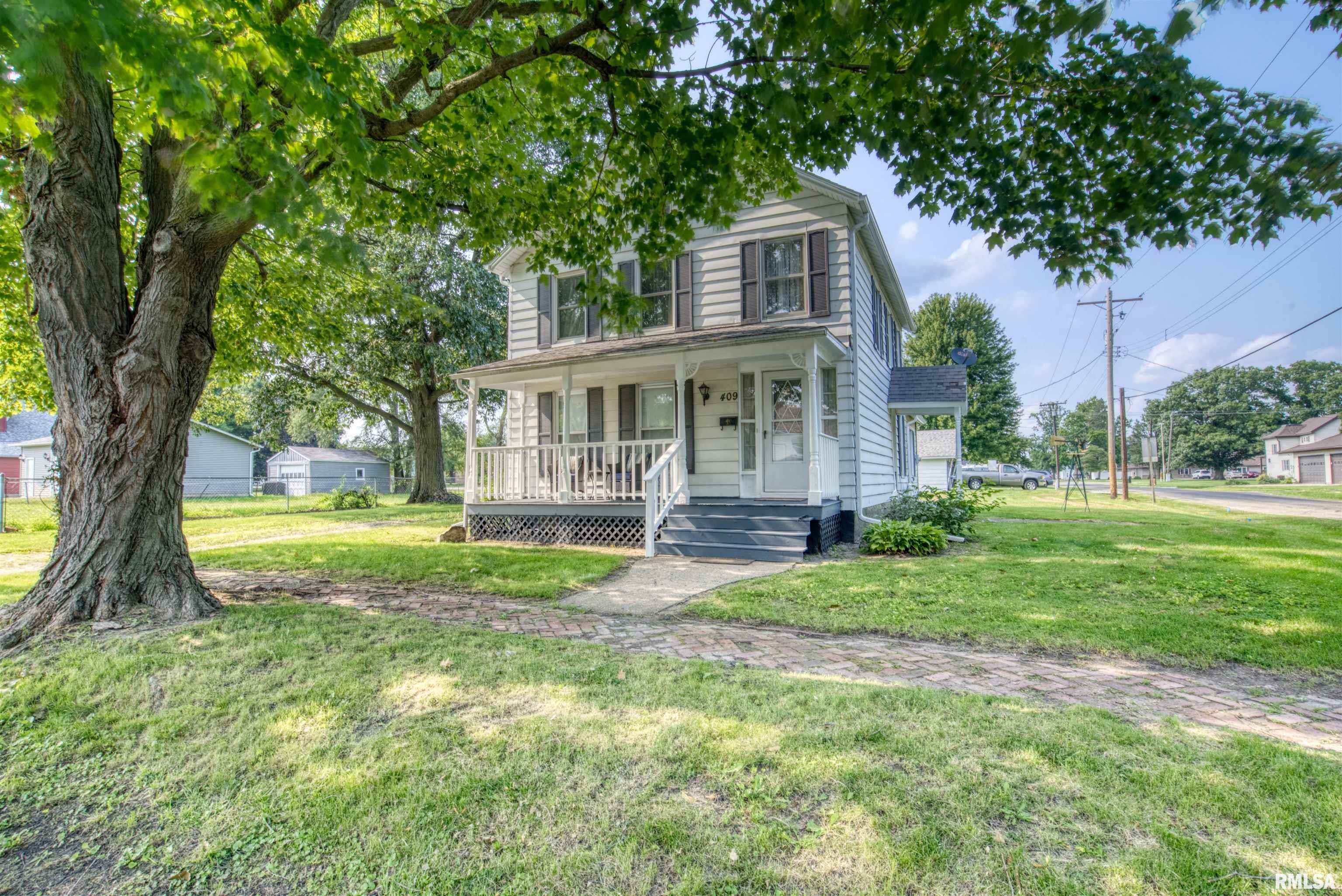 409 E South Street  Knoxville IL 61448 photo