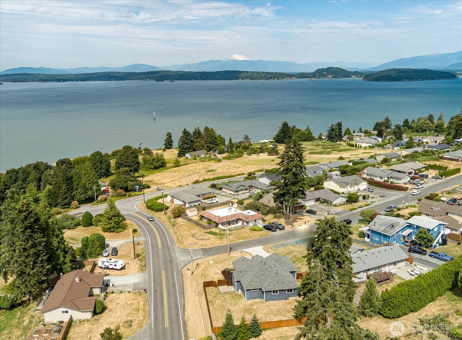 Property Photo:  516  Birch Street  WA 98277 