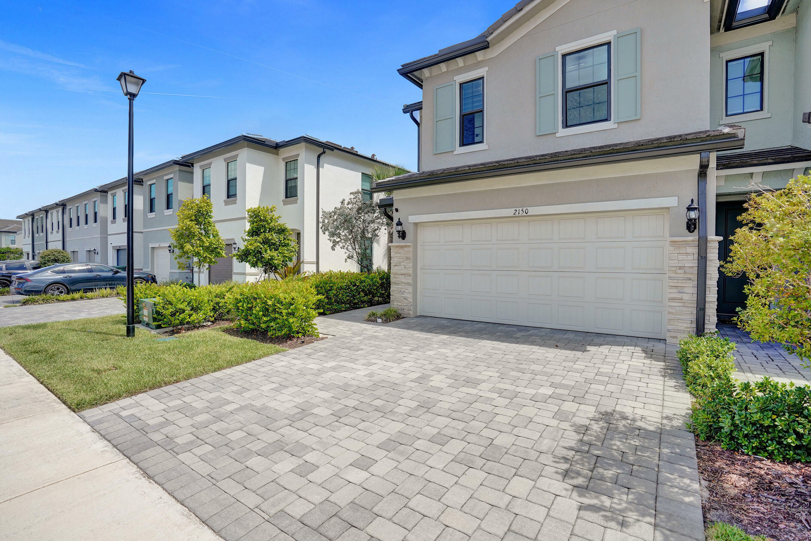 Property Photo:  2150 Appleton Circle N  FL 33309 