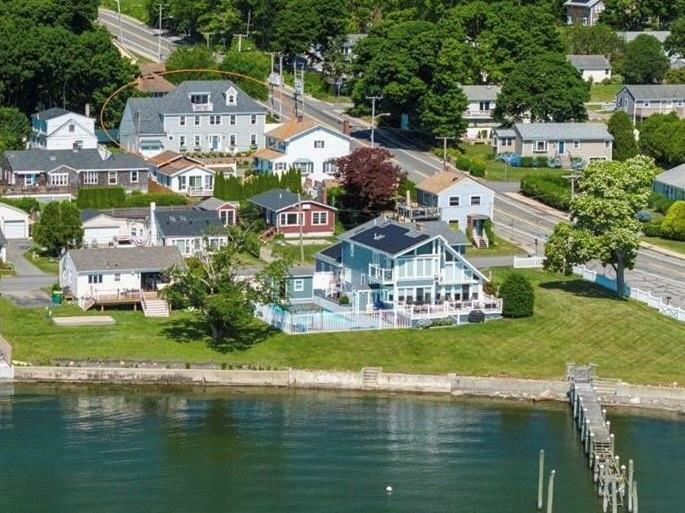 Property Photo:  11 Narragansett Avenue  RI 02871 