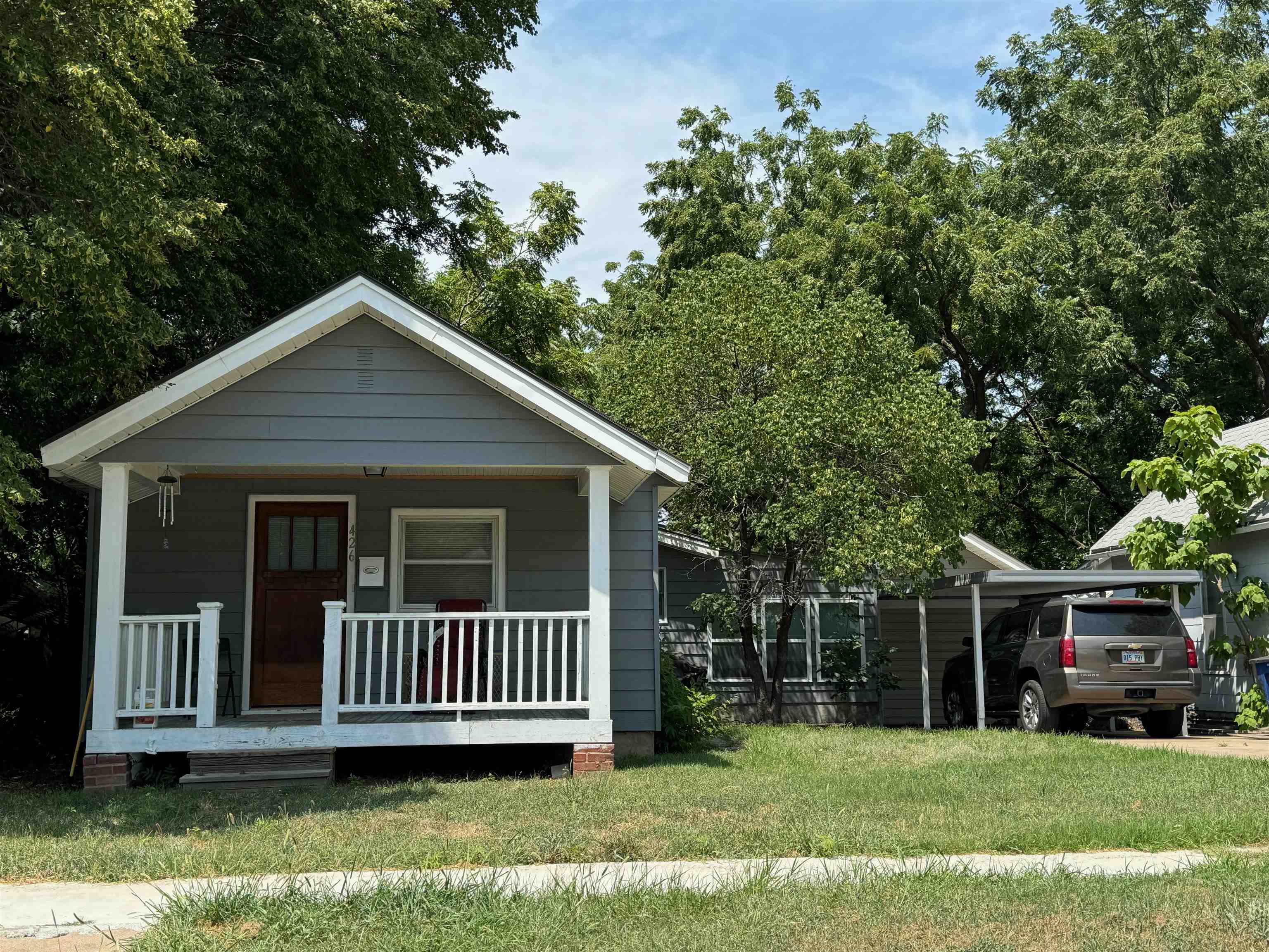 Property Photo:  426 W 4th St  KS 67114 