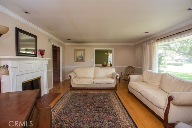 Property Photo:  407 W Park Way  CA 92805 