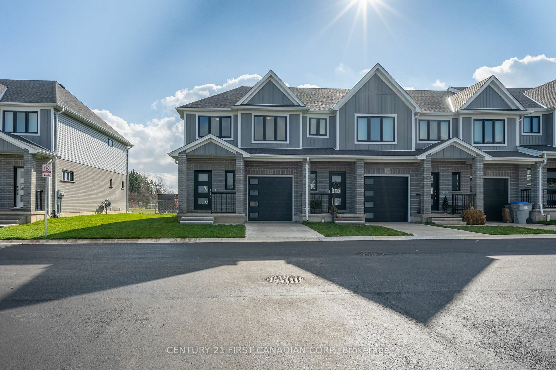 Property Photo: 17 Nicholson St 35 ON N0M 2J0