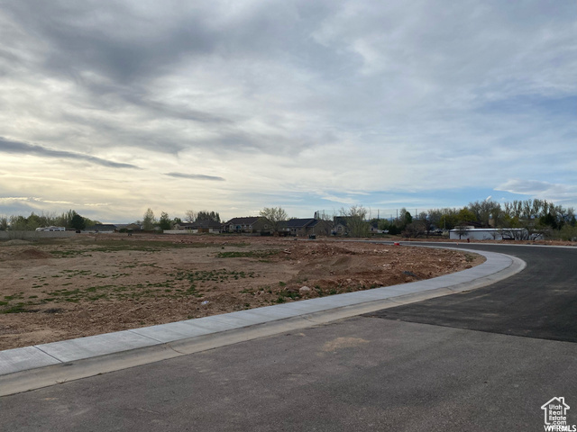 Property Photo: 1187 W Grayhawk Loop 40 UT 84066