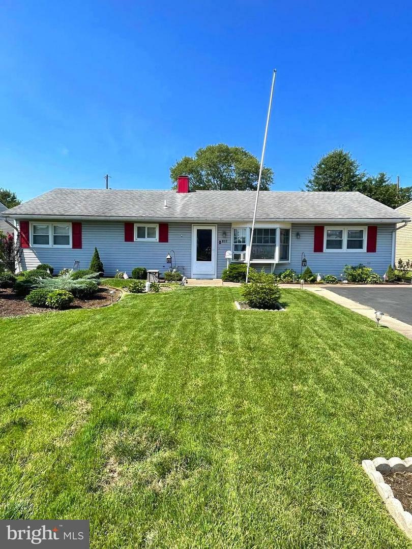 Property Photo:  817 Chesterton Road  PA 19030 