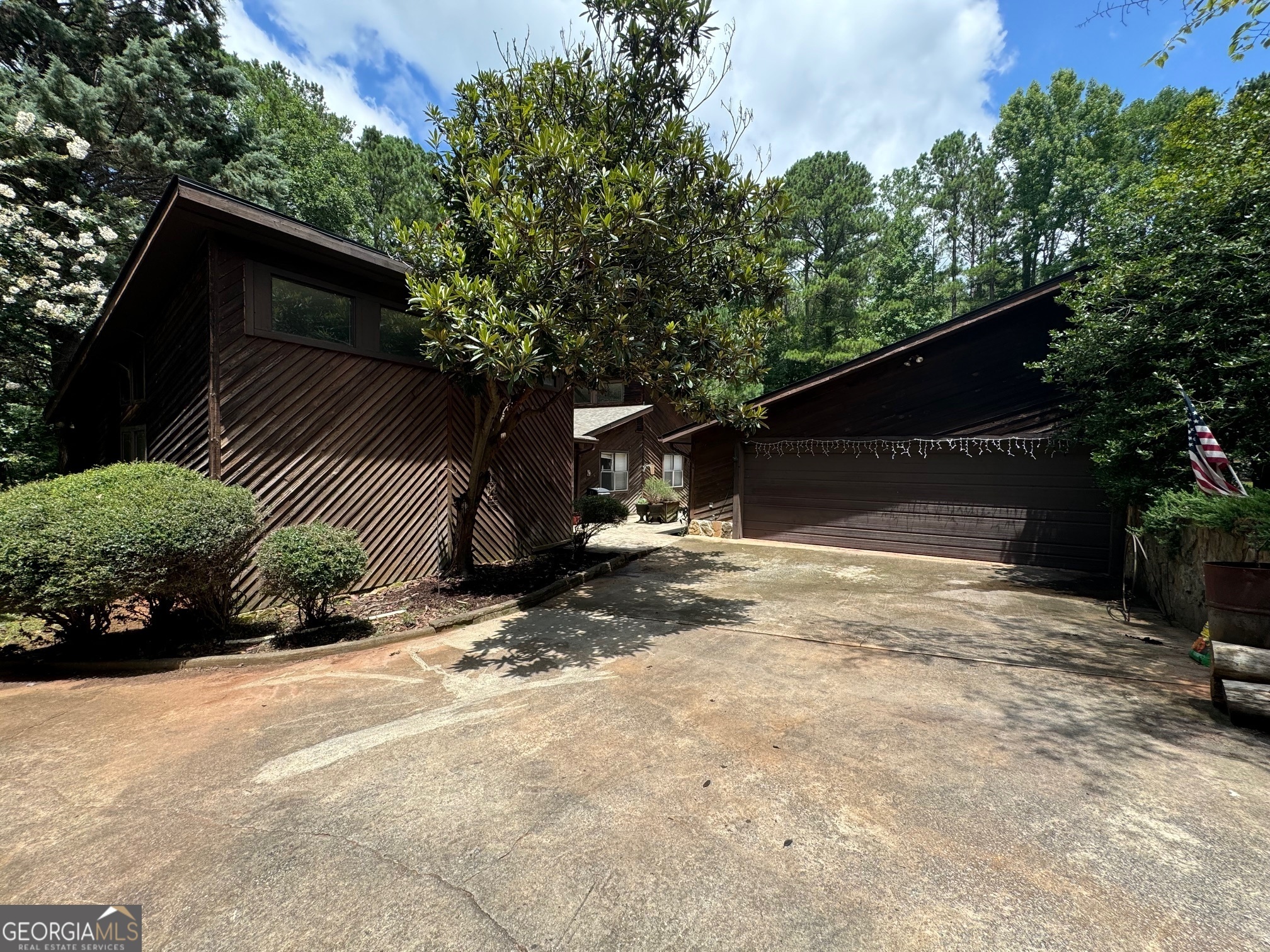 Property Photo:  223 Busbin Road  GA 30215 