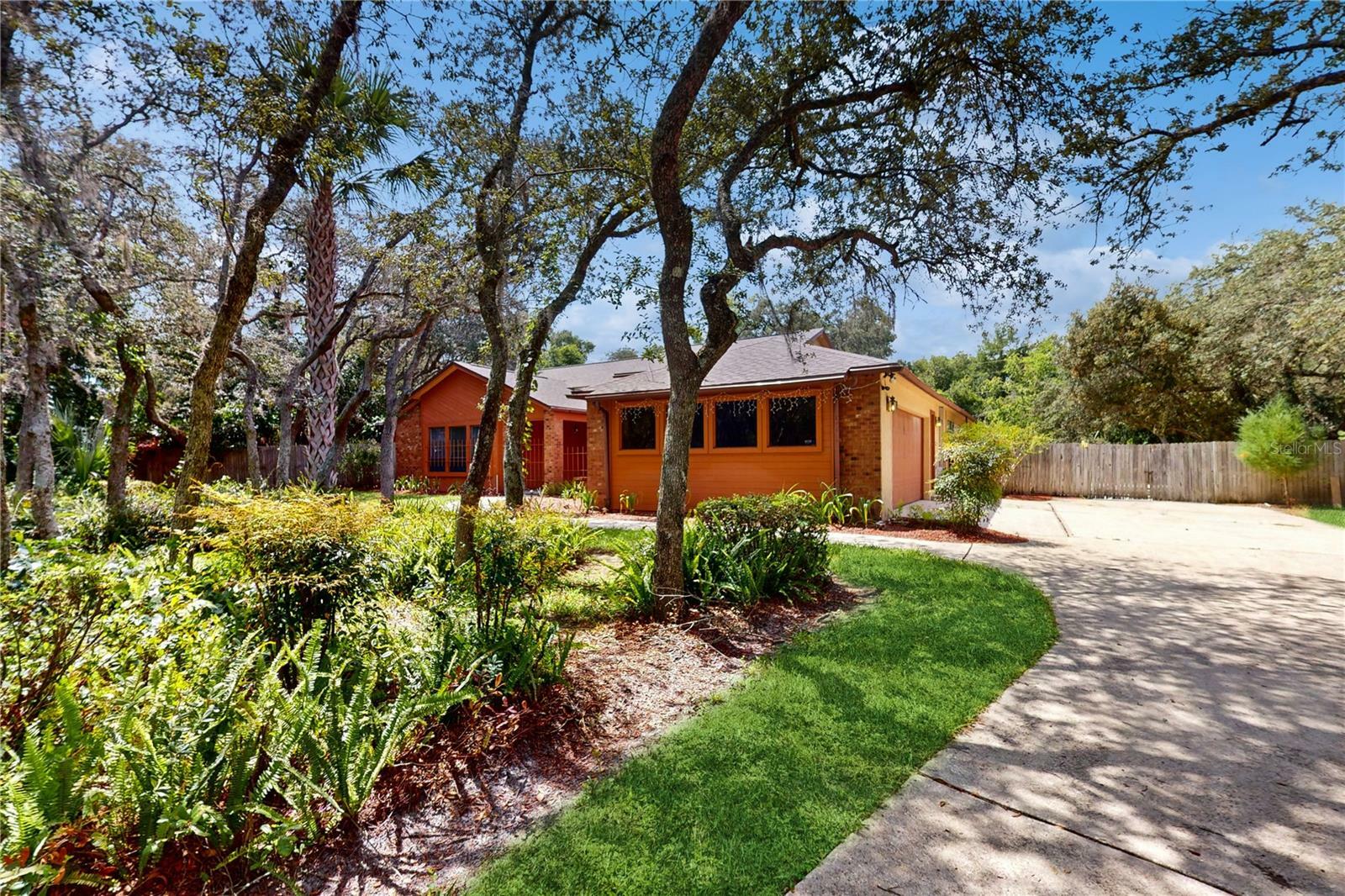 Property Photo:  4824 Polo Court  FL 32818 