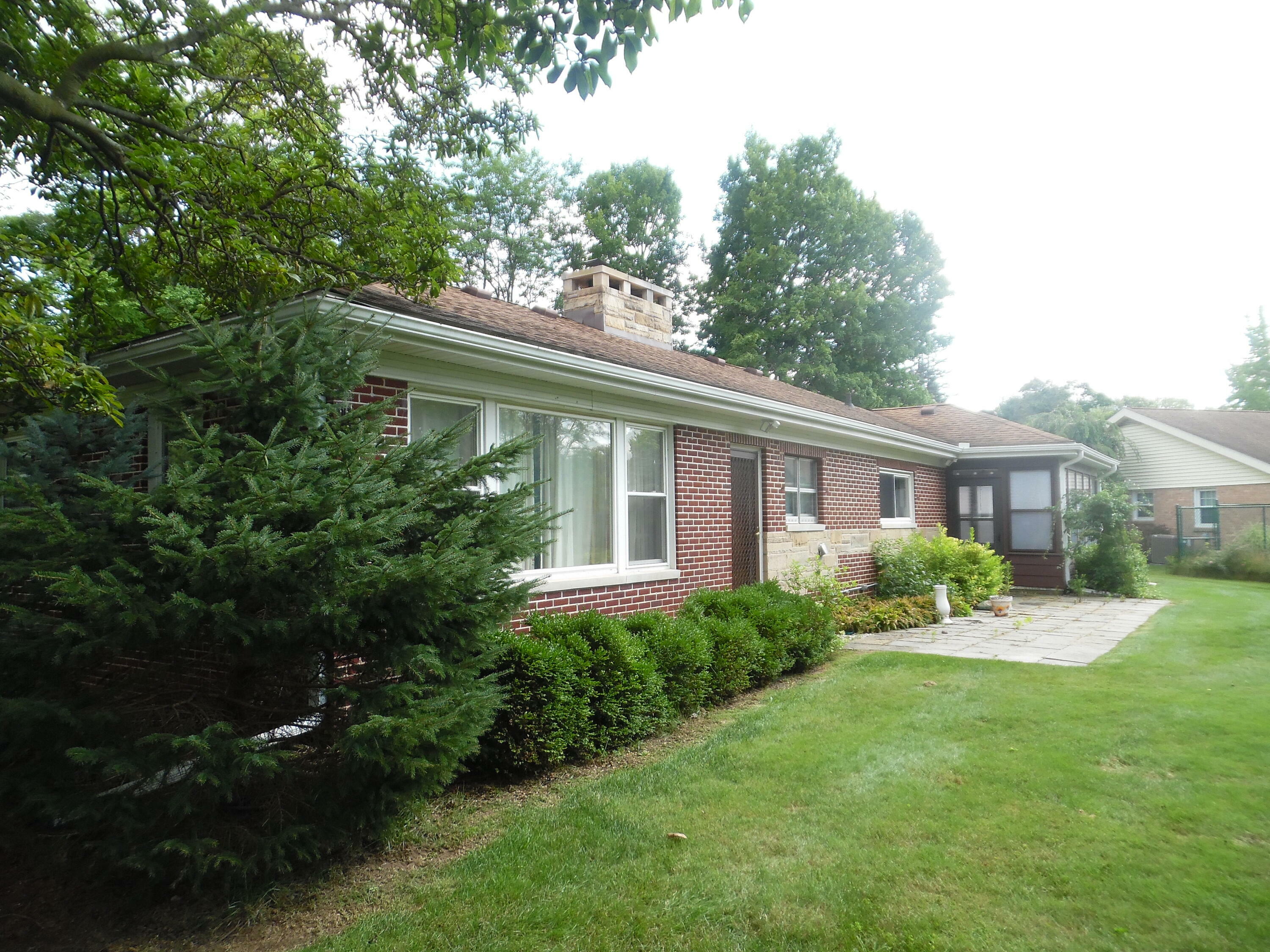 Property Photo:  604 Manor Drive  MI 49224 