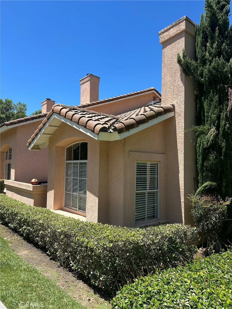 Property Photo:  40 Nightingale Drive  CA 92656 