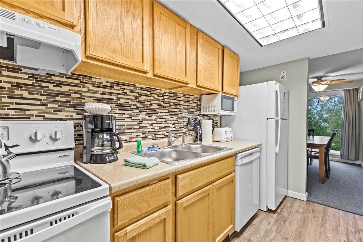 Property Photo:  220 Mountainside Drive  VT 05672 