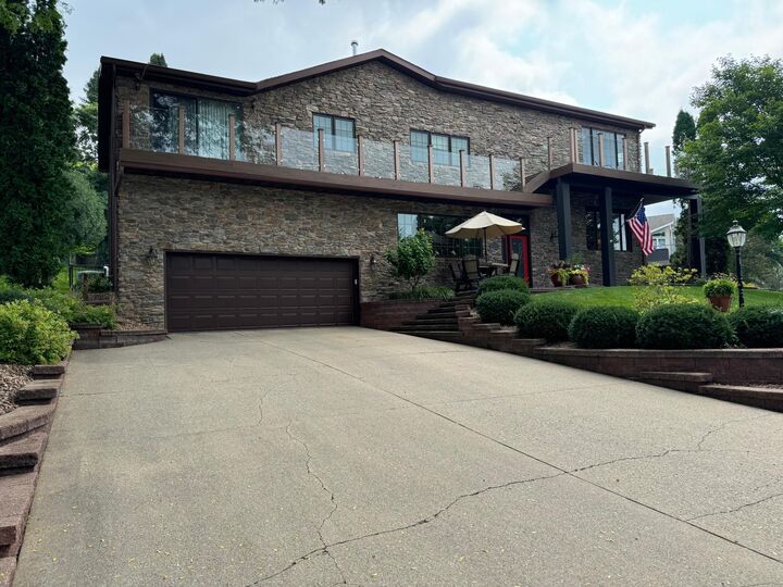 Property Photo: 1428 Edgewater Drive MN 56007