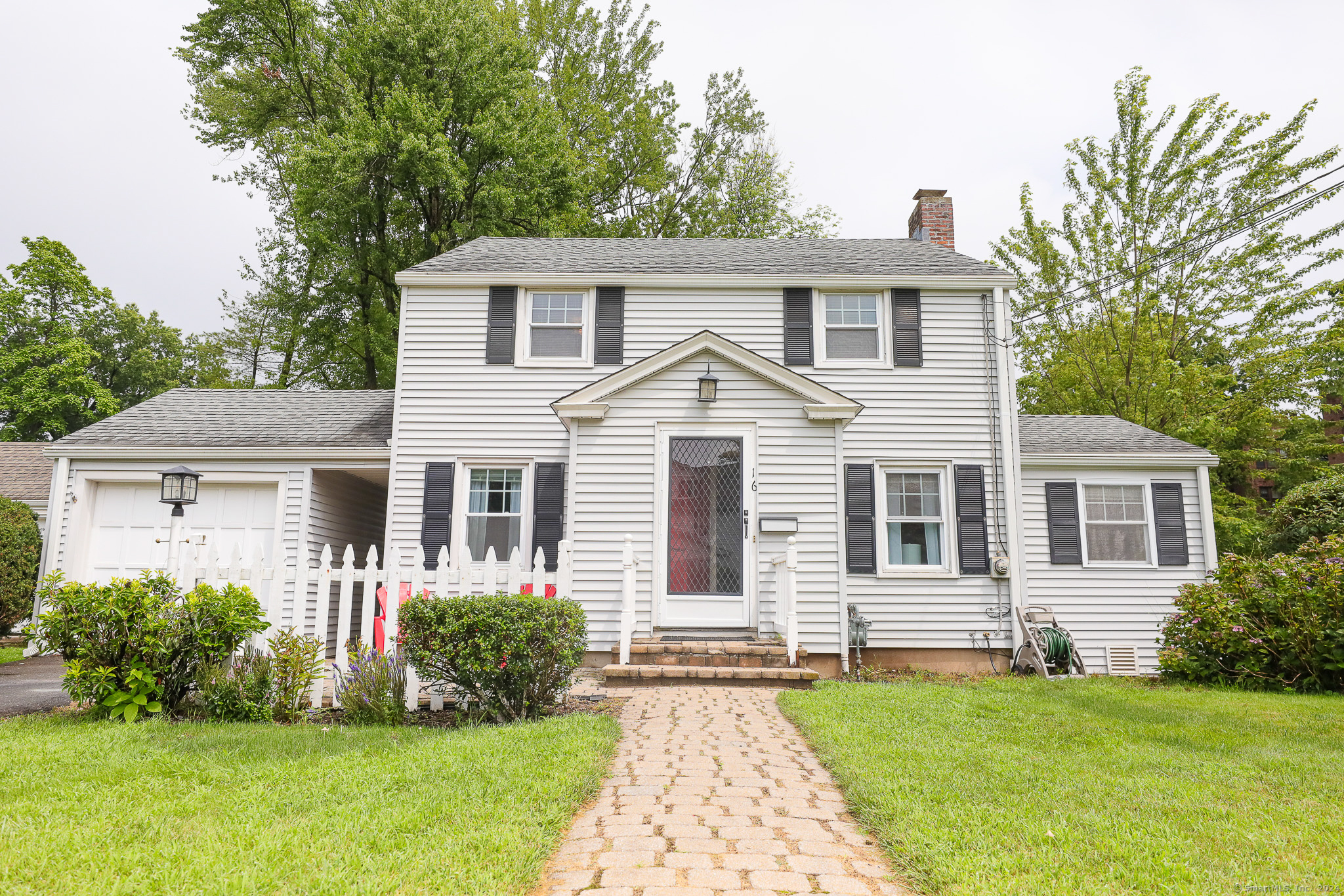 Property Photo: 16 Auburn Road CT 06119