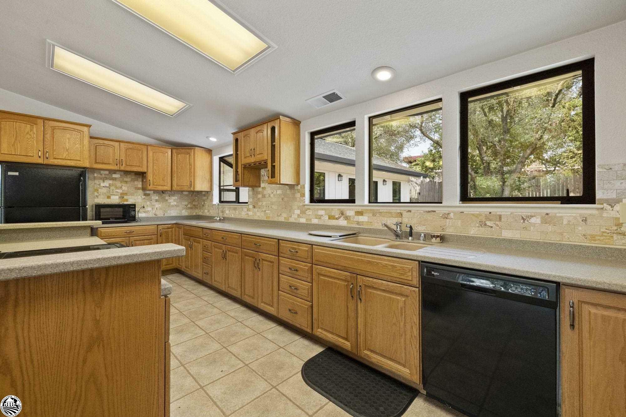 Property Photo:  844 Mark Twain  CA 95222 