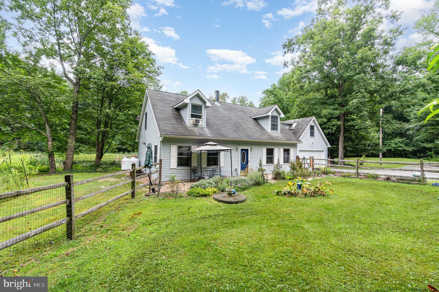 Property Photo:  128 Old Town Road  PA 17324 