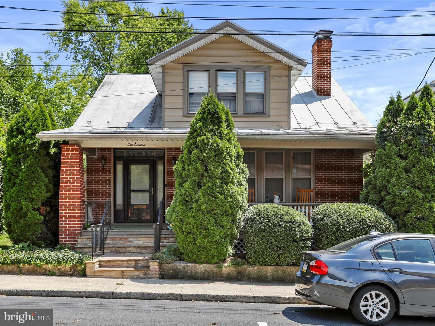 Property Photo:  216 E Burd Street  PA 17257 