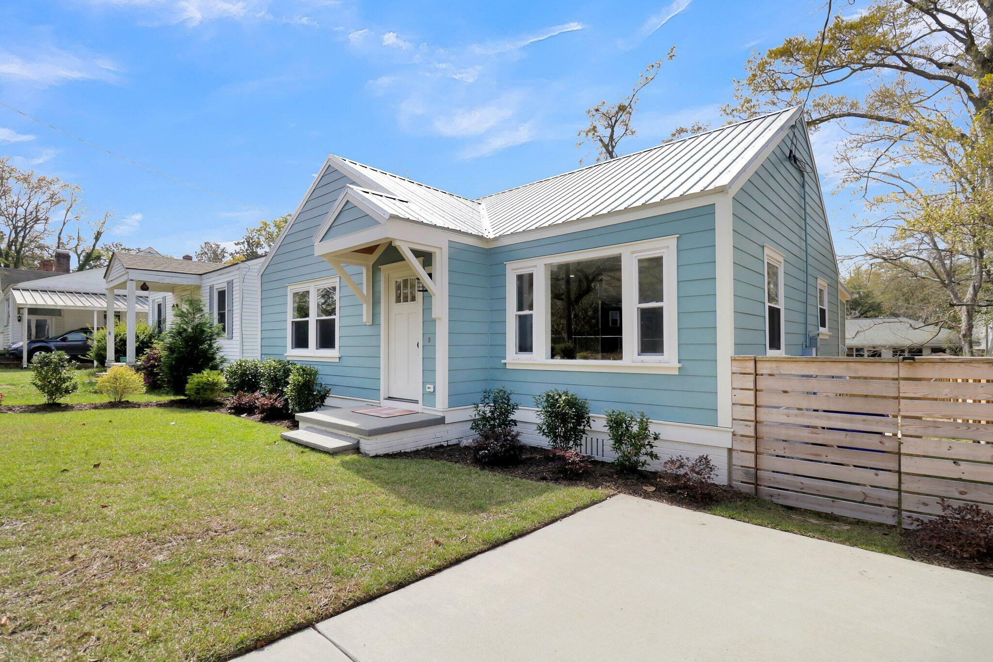 Property Photo:  4961 Baylor Avenue  SC 29405 