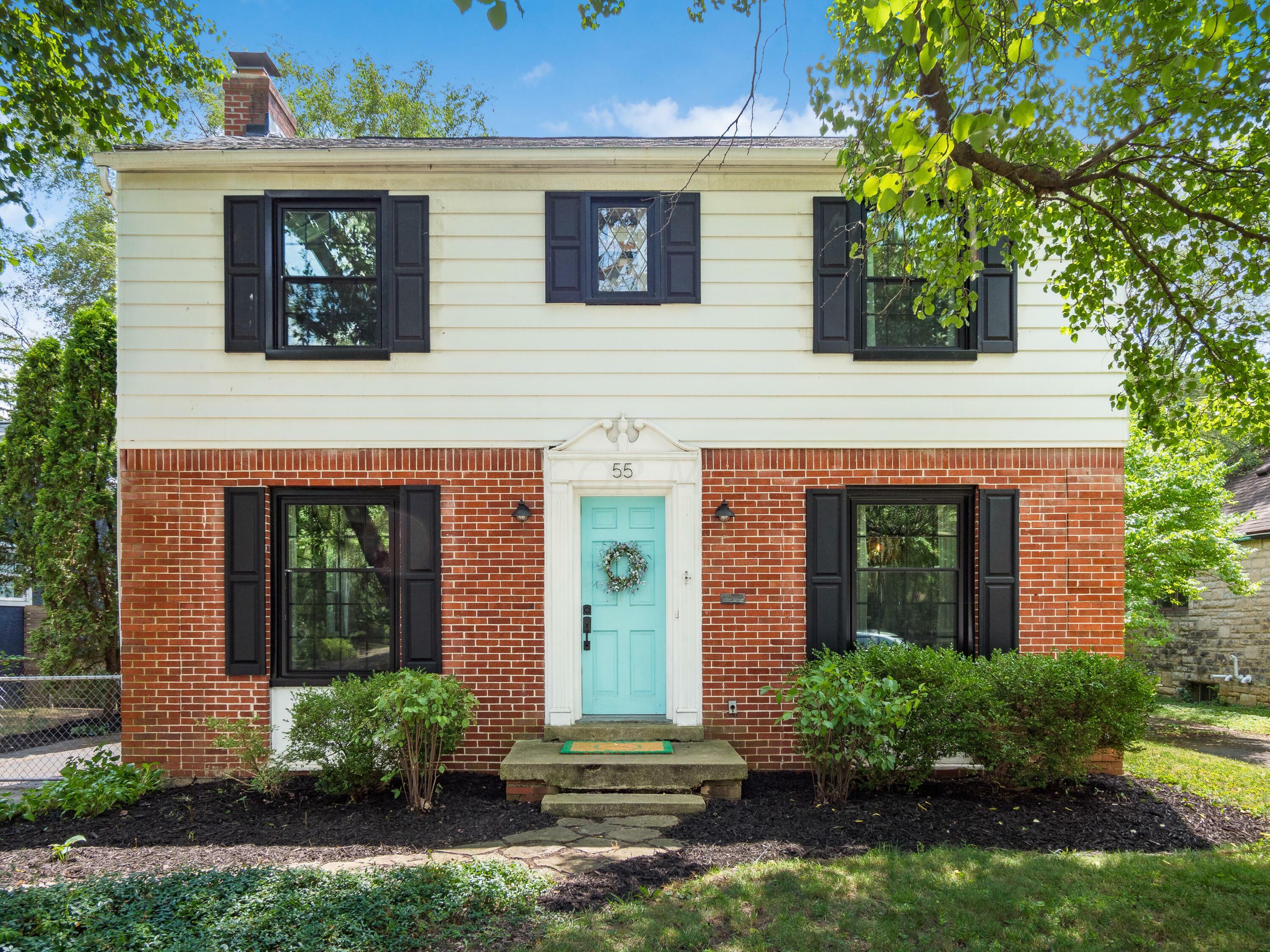 Property Photo:  55 W Henderson Road  OH 43214 