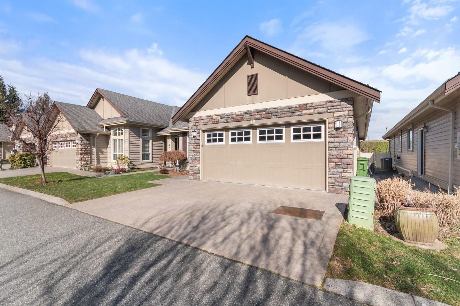 Photo de la propriété:  6577 Southdowne Place 49  BC V2R 0H4 