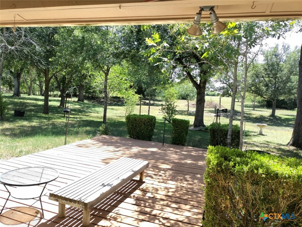 Property Photo:  1160 Ilka Road  TX 78155 