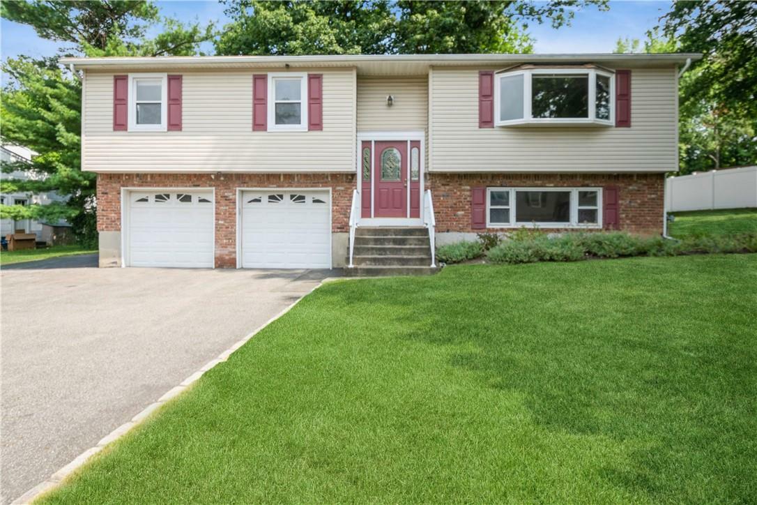 Property Photo:  132 Lake Nanuet Drive  NY 10954 