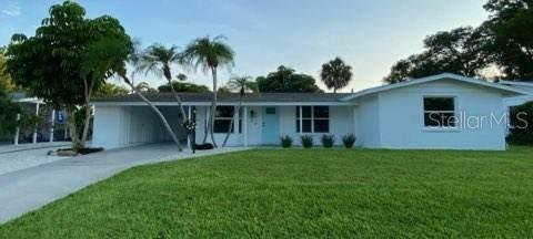 Property Photo:  6418 Colonial Drive  FL 34231 