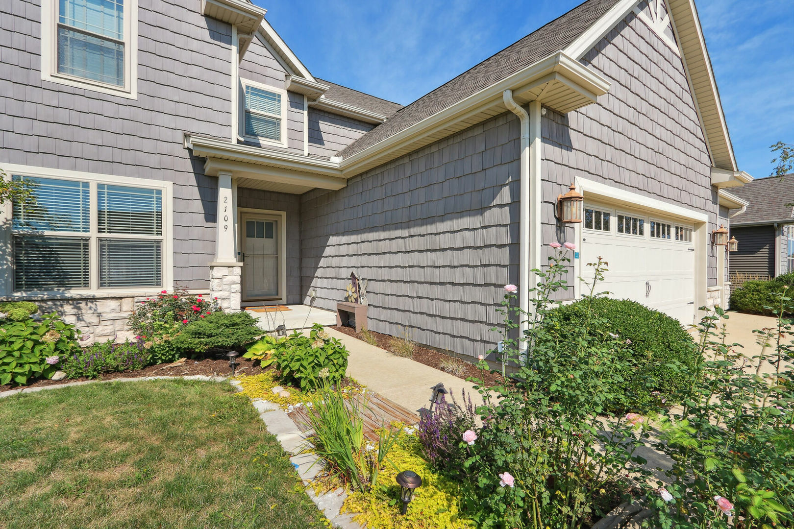 Property Photo:  2109 Savanna Drive  IL 61822 