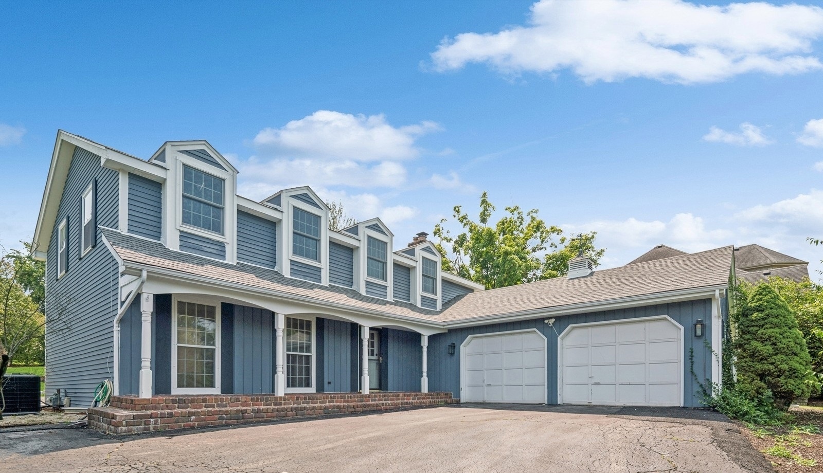 Property Photo: 10S581 Madison Street IL 60527