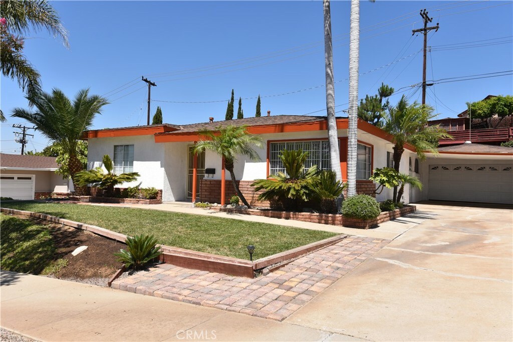 Property Photo:  925 N Adobe Avenue  CA 90640 